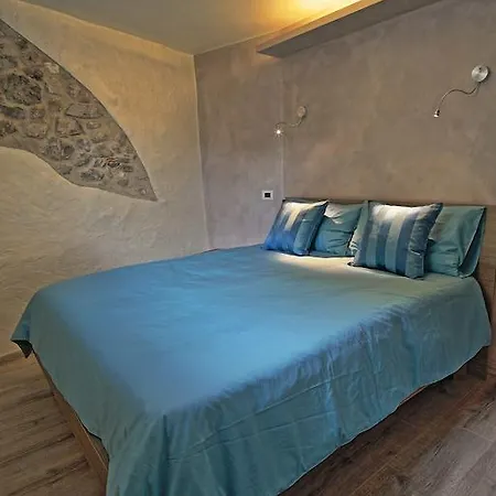 Casa Monica Al Volt * LEDRO